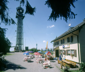 Aussichtsturm und Terrasse